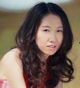 女主播孟楠视频,魅力四溢，人气爆棚的直播女王